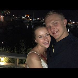 Meet your Posher, Claire